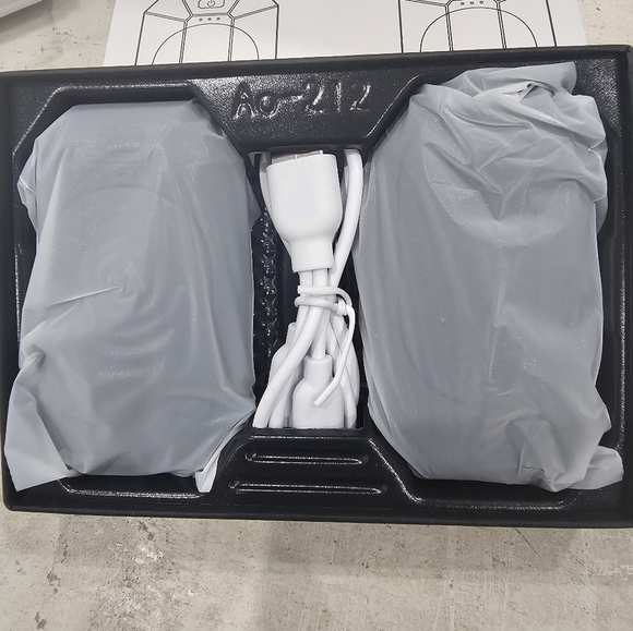 NWOT Dnaleao | 2 Pack Electric Portable Hand Warmers - Picture 6 of 7